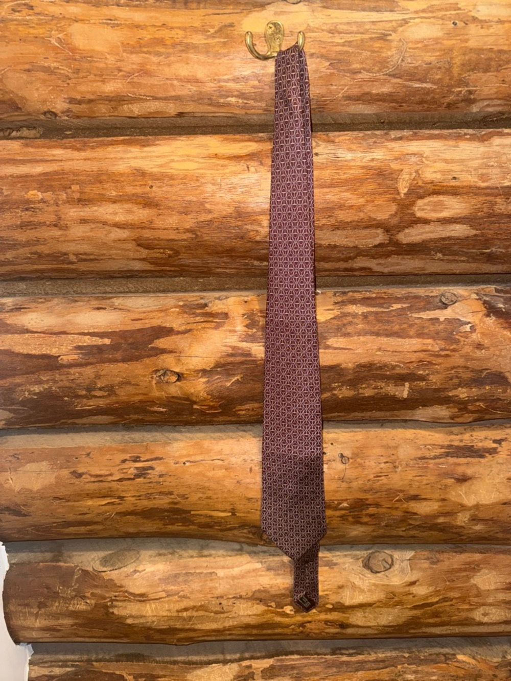 😍Gorgeous Vintage Gucci Burgundy Geometric Silk Italian Tie